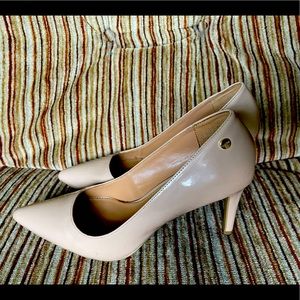 Calvin Klein tan pumps. UGC size 6